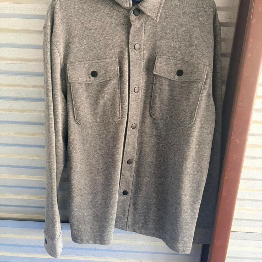 Unbranded Men's Grey Shirt